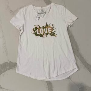 Maurices NWT Love White VNeck Short Sleeve T-Shirt Womens Size Small Floral Cute